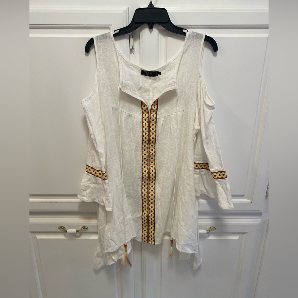 L&B Cold Shoulder Aztec Peasant Boho Embroidered Detail Top Women’s Size Large